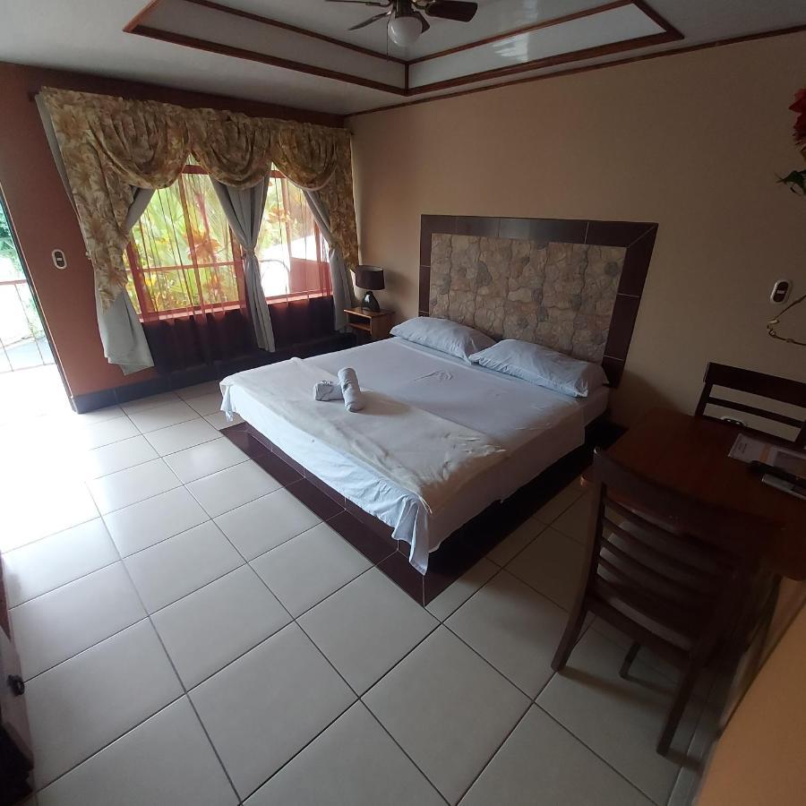 Hotel Torre Fuerte Venecia Extérieur photo
