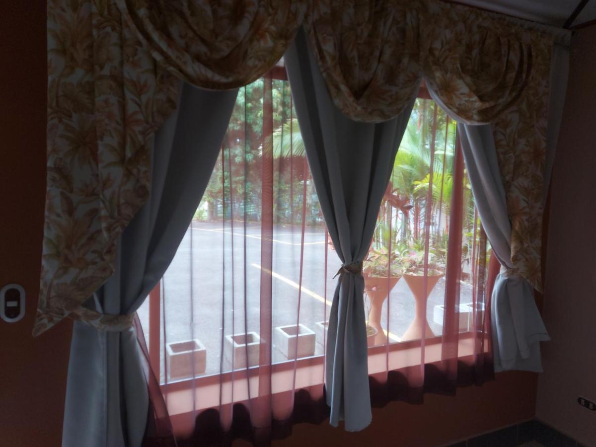 Hotel Torre Fuerte Venecia Extérieur photo