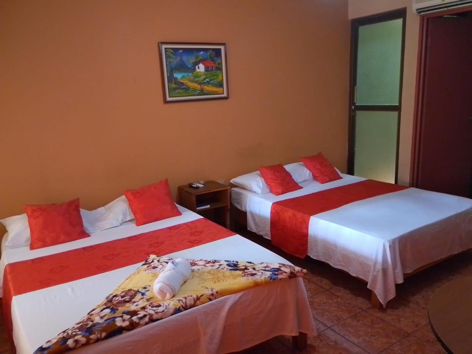 Hotel Torre Fuerte Venecia Extérieur photo